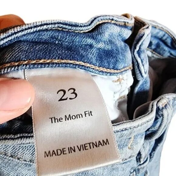 Willow + Root The Mom Fit Distressed High Rise Jeans Light Wash Blue Denim Sz 23 - Picture 8 of 10